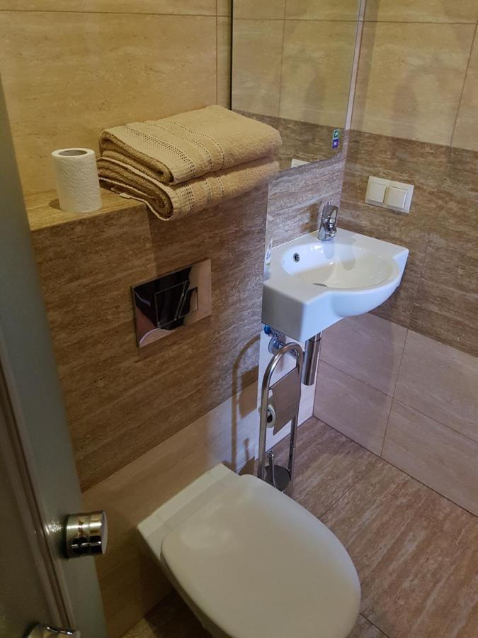 Villarenoma Nadarzyn Εξωτερικό φωτογραφία