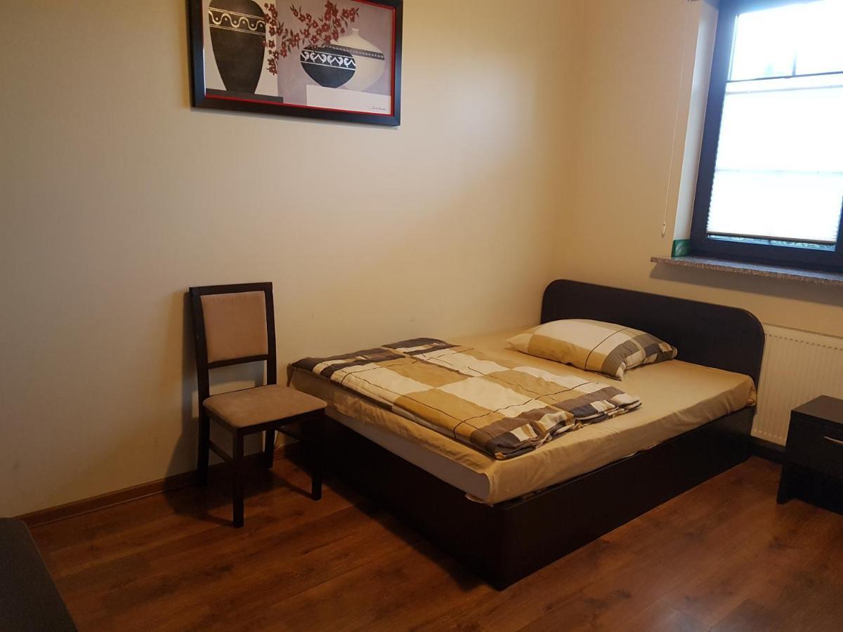 Villarenoma Nadarzyn Εξωτερικό φωτογραφία