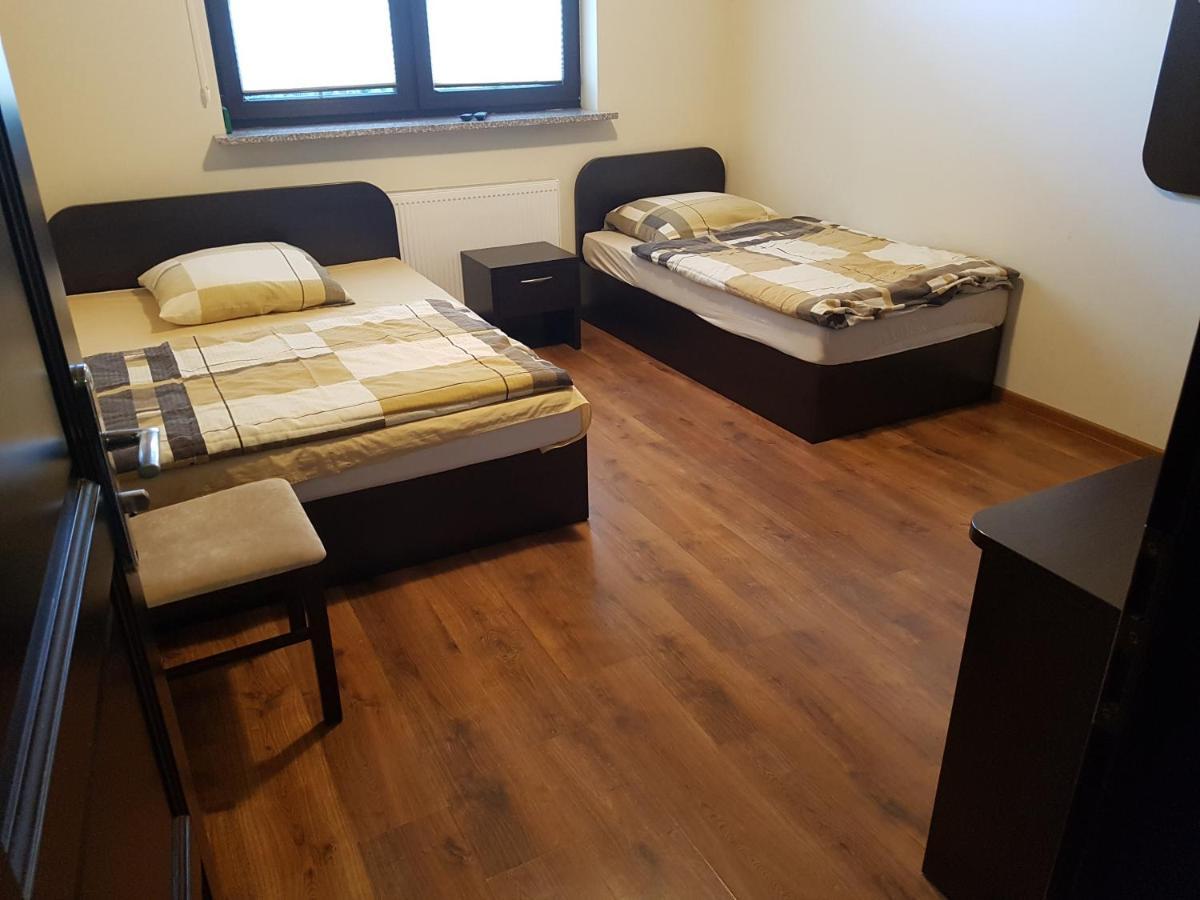 Villarenoma Nadarzyn Εξωτερικό φωτογραφία