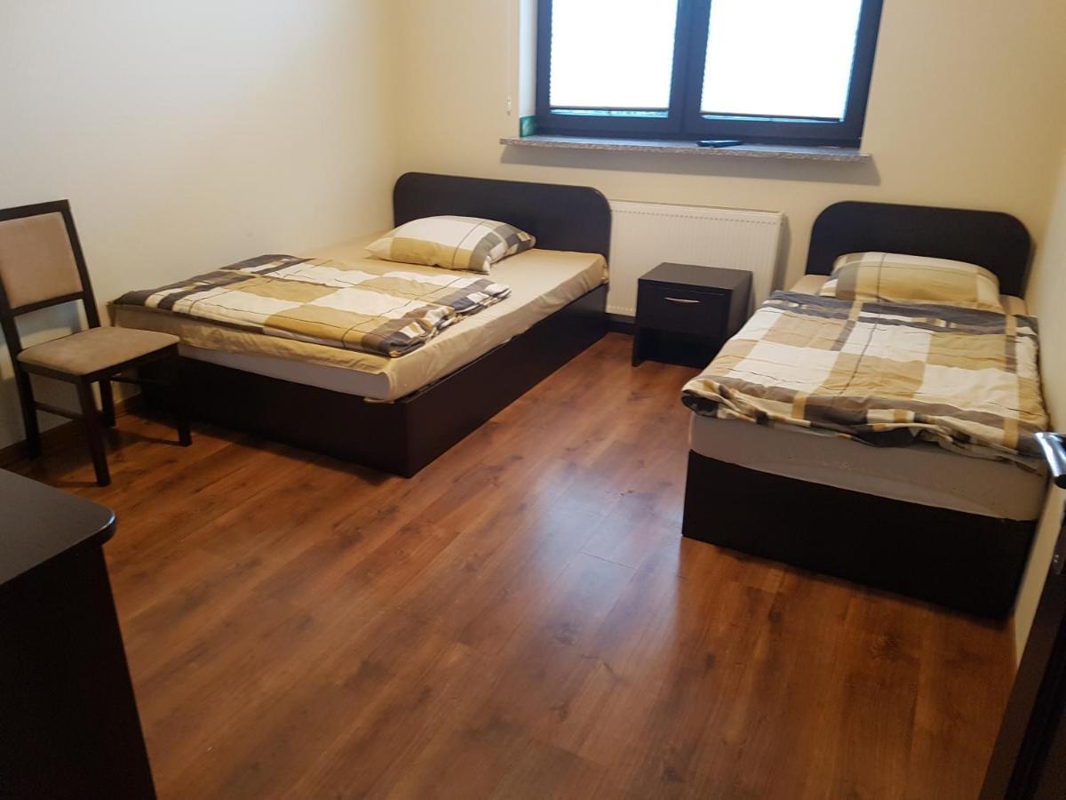 Villarenoma Nadarzyn Εξωτερικό φωτογραφία